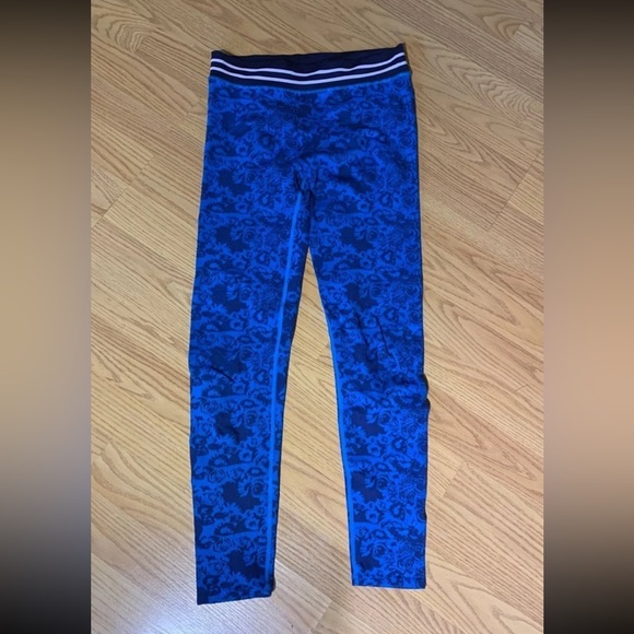 Fabletics Seamless “Sebastian” Blue Floral Jacquard Leggings - Picture 3 of 4
